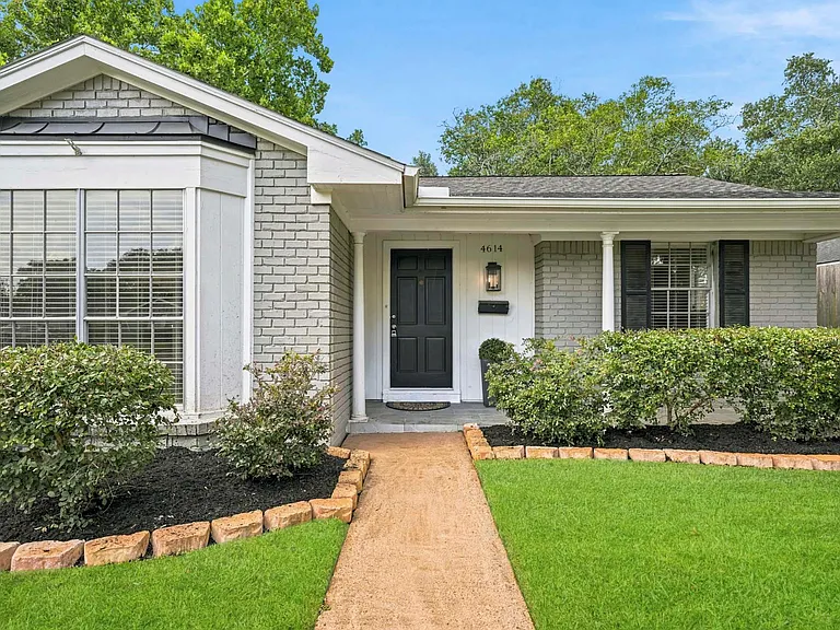 4614 Hummingbird St — Photo 4