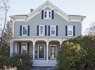 982 Beacon St, Newton, MA 02459