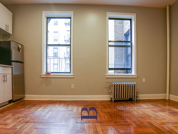 3rd image of 465 Ocean Ave APT 4A