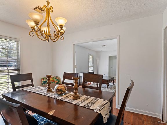 3rd image of 3924 Rouse Ridge Ct