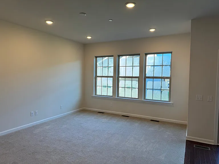 119 S Buck Tavern Way — Photo 2