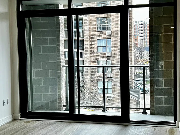 1 Jarvis St #327 — Photo 6