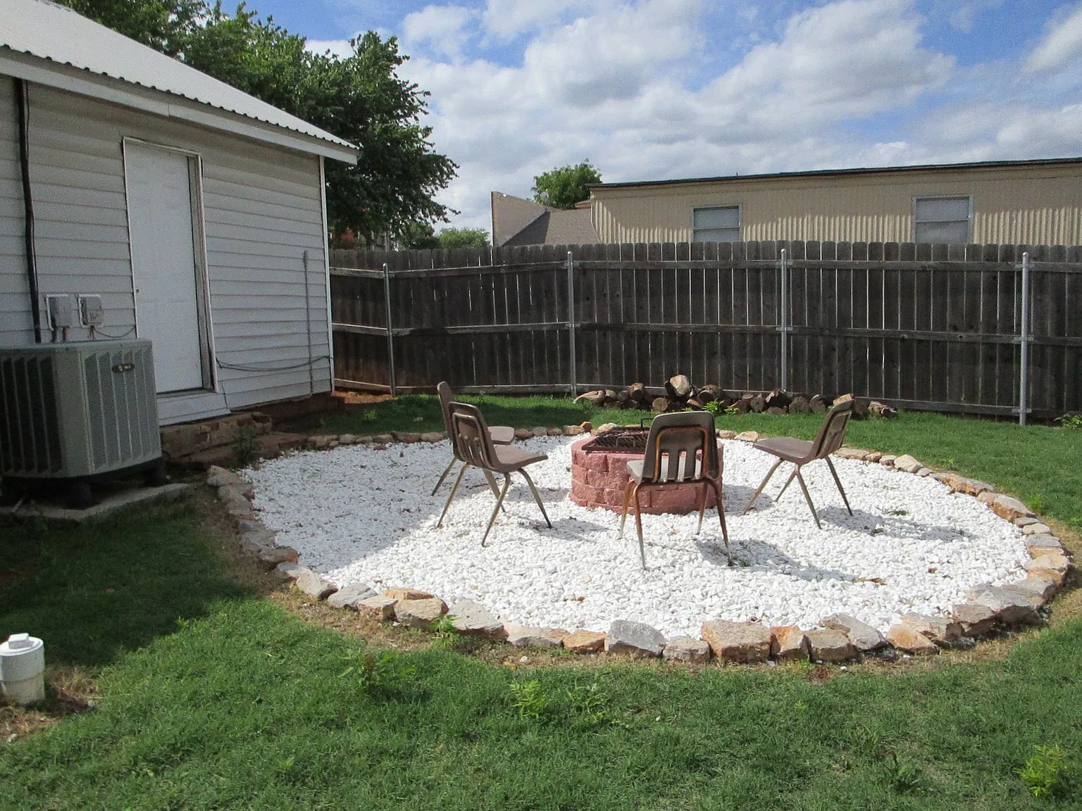 Updated 3 bedroom Across the Street from SWOSU — Photo 1
