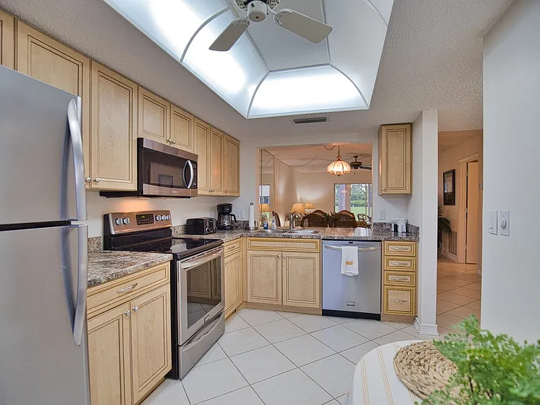 1406 Pine Lake Dr #6 — Photo 8