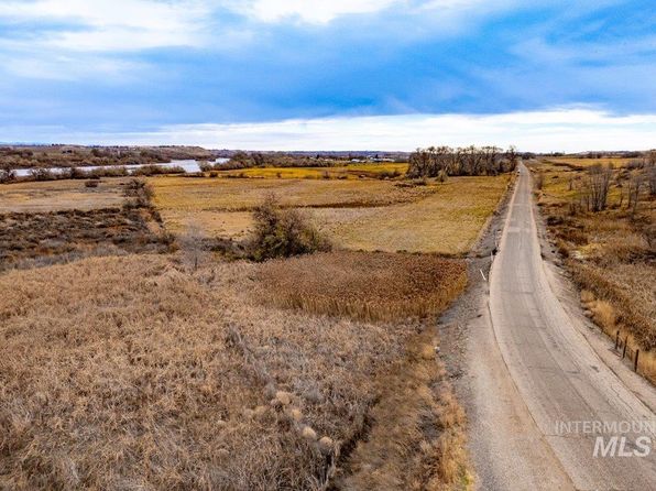 1212 River Rd, Homedale, ID 83628