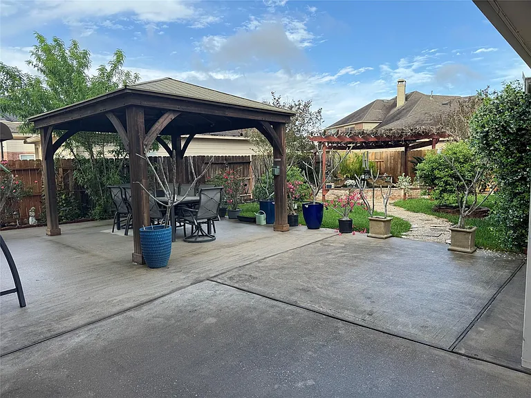 2311 Echo Harbor Dr — Photo 26
