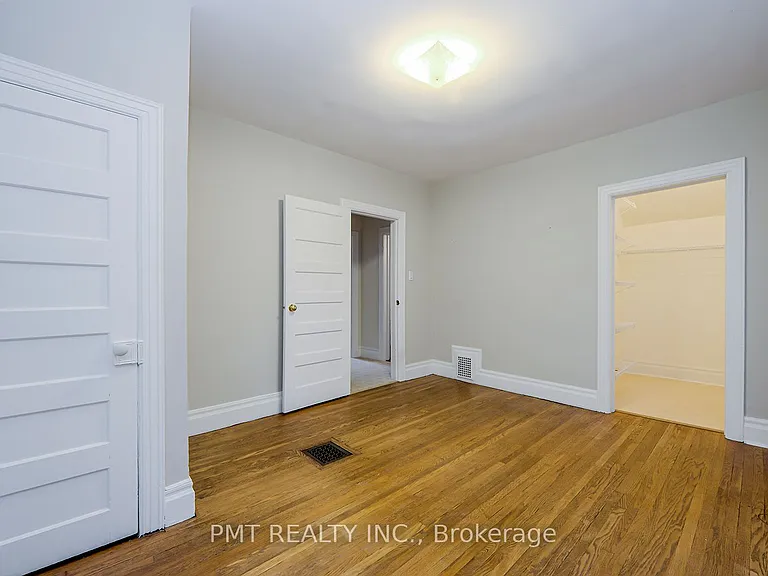 47 Herbert Ave — Photo 27