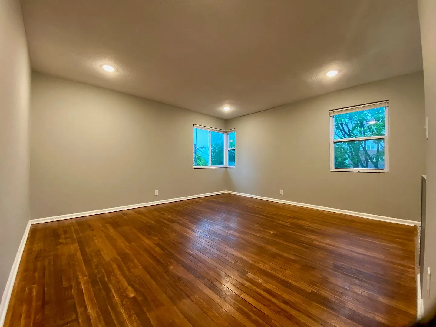 Marlborough Apartments — Photo 4