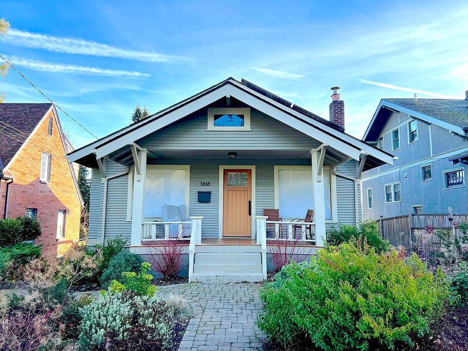 Welcome home! The front yard is fully landscaped for you to enjoy (and so you won't need to worry about maintenance!)