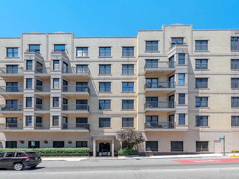 520 N Halsted St #516 — Photo 1