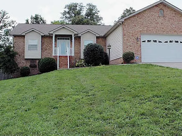 2610 Covington Cir, Sevierville, TN 37876