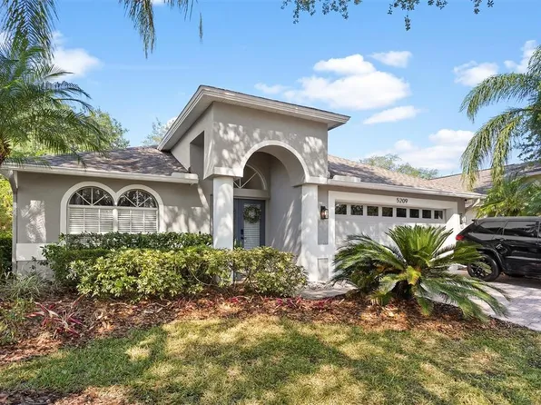 5209 ABBEY PARK AVENUE, TAMPA, FL 33647