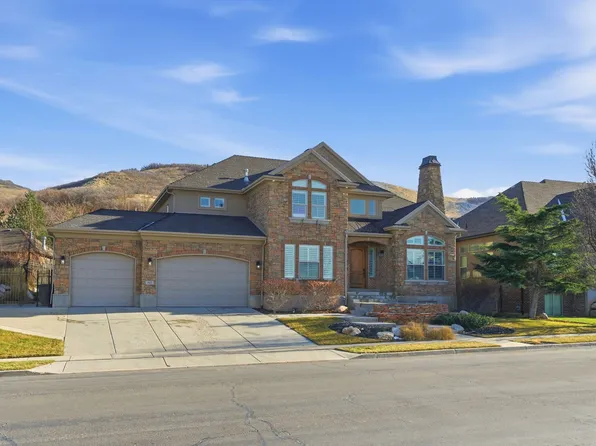 843 N Eaglepointe Dr E, North Salt Lake, UT 84054