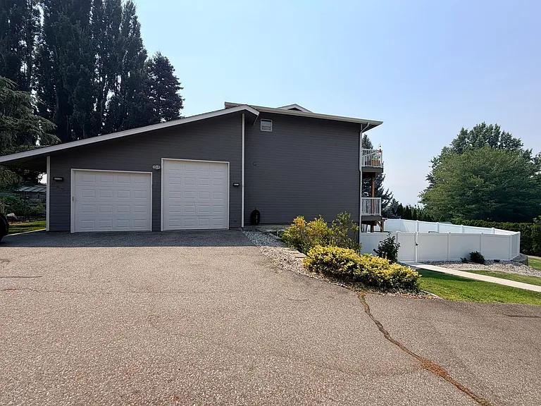 2637 Afton Pl NE — Photo 55