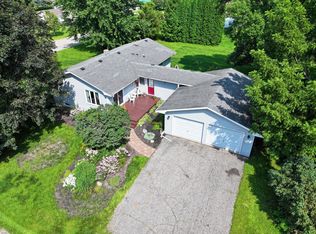 221 W 6th St, Cyrus, MN 56323