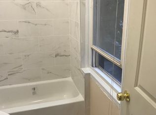 71-13 67th St #2, Ridgewood, NY 11385