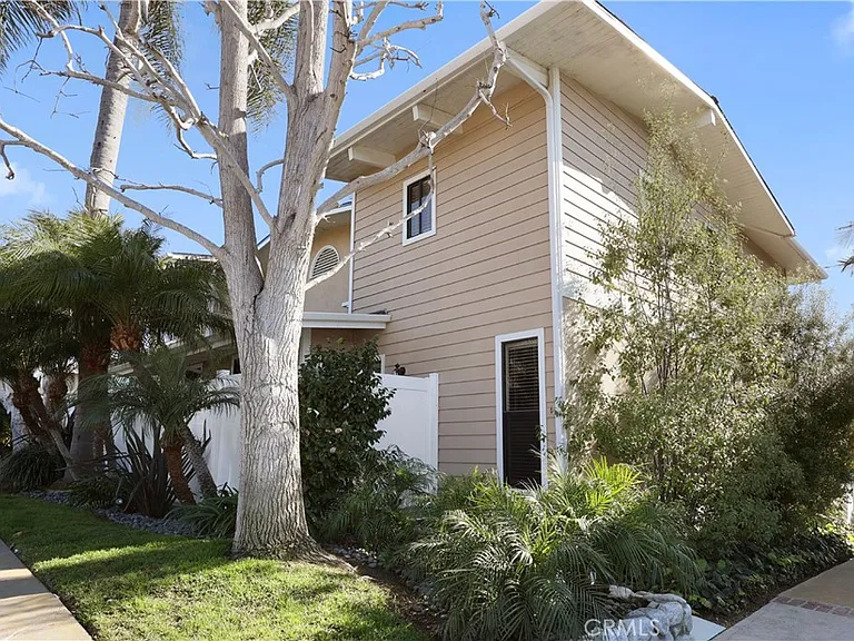454 Seaward Rd — Photo 27
