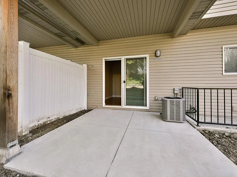 1431 Makers St — Photo 18