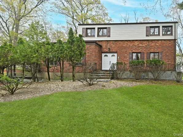 19 Sterling Road, Spring Valley, NY 10977