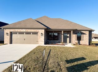 607 Thoroughbred Way, Franklin, KY 42134