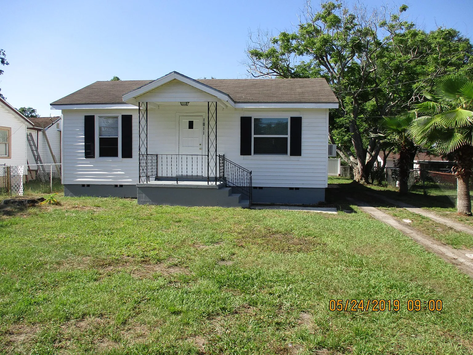 2 bed, $1,250 — Photo 1
