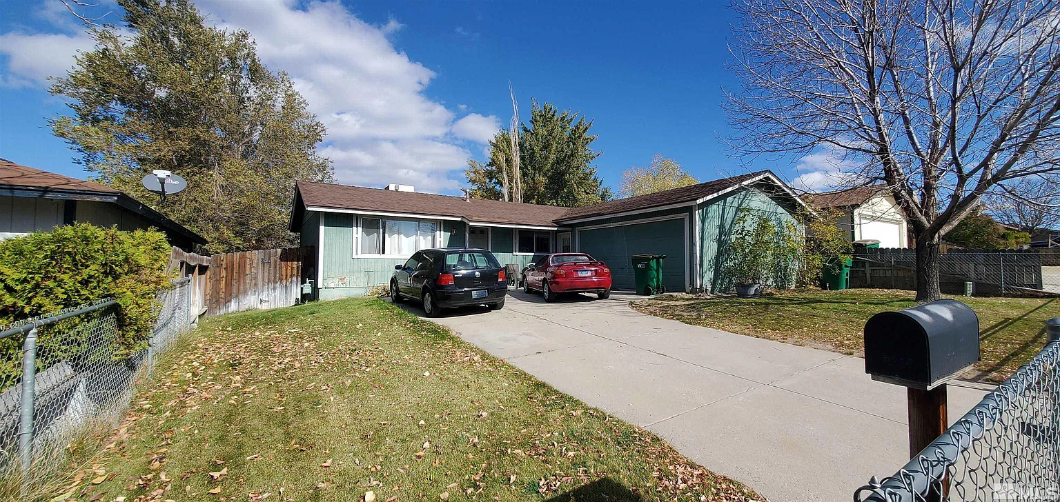 3176 Gordonia Dr photo 1