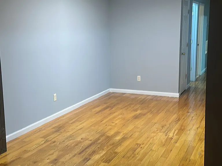 392 Union Ave #3 — Photo 2