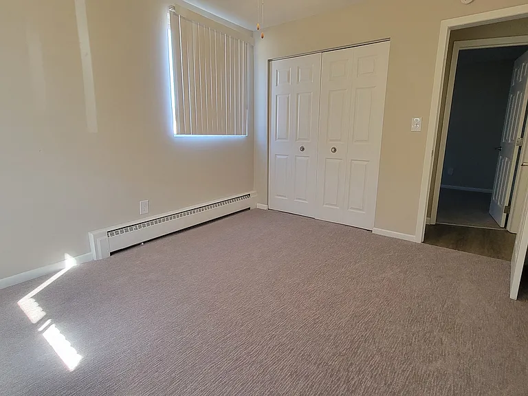 Sheraton Place Apartments — Photo 12