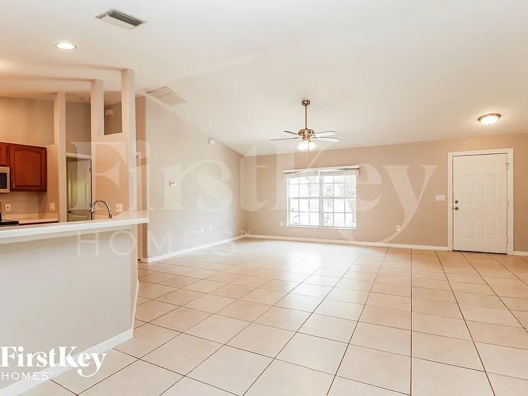 5152 Tolson St — Photo 4