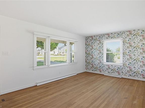2nd image of 1132 Glennview Dr