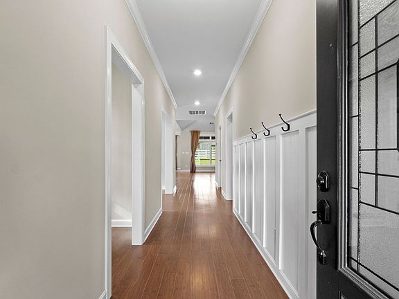 4th image of 15949 Cumberland Lake Cir