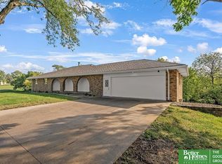 7415 S 20th St, Bellevue, NE 68147