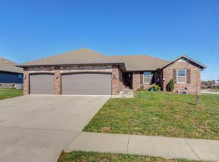 851 W Sole Dr, Nixa, MO 65714