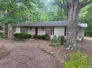 22035 Phillip Dr, Little Rock, AR 72206