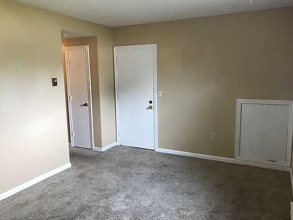 5th image of 317 Washington St APT 3