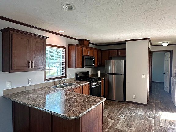 5th image of 108 Westwoods