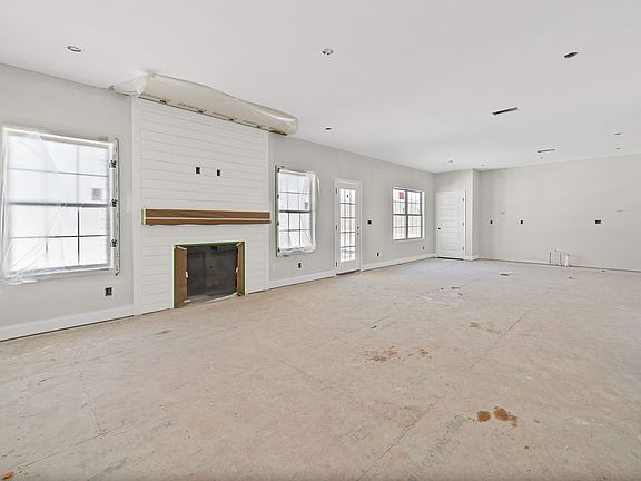 5th image of 75 Sycamore Hl Lot 75