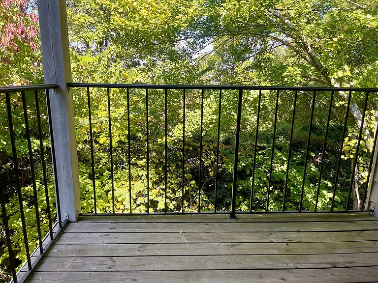 524 Granville Ct — Photo 16
