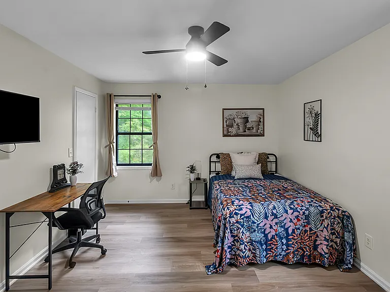 1812 Wiggins Cir SW — Photo 15