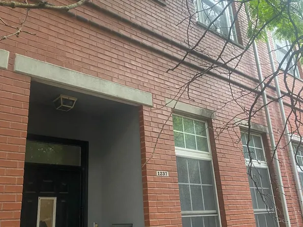 1237 N Howard St, Philadelphia, PA 19122