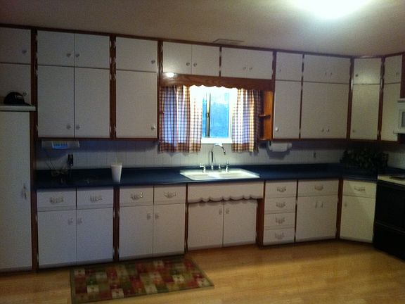 Kitchen cabinets