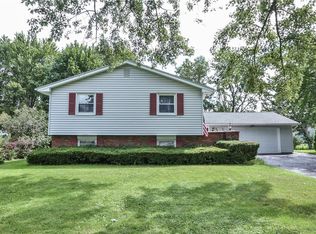 24 Dawnhaven Dr, Rochester, NY 14624