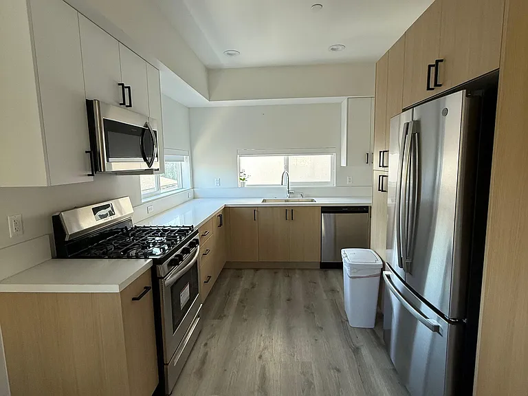 222 N Coronado St #222 — Photo 28