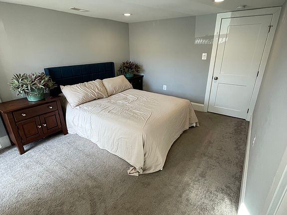 5th image of 1337 W 41st St #2