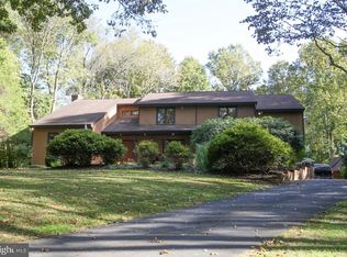 24 Harvest Ln, Newark, DE 19711