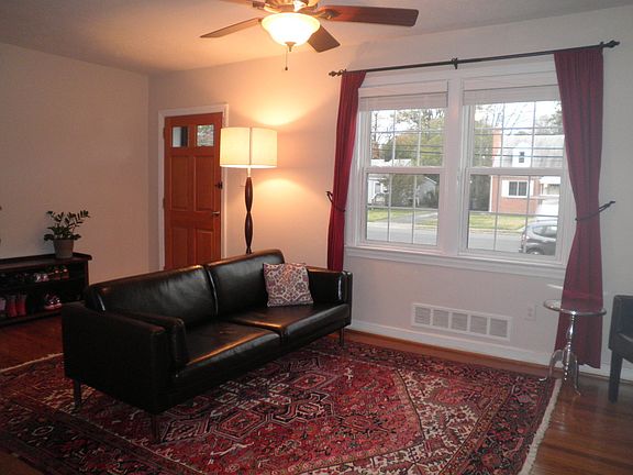 Main level living room