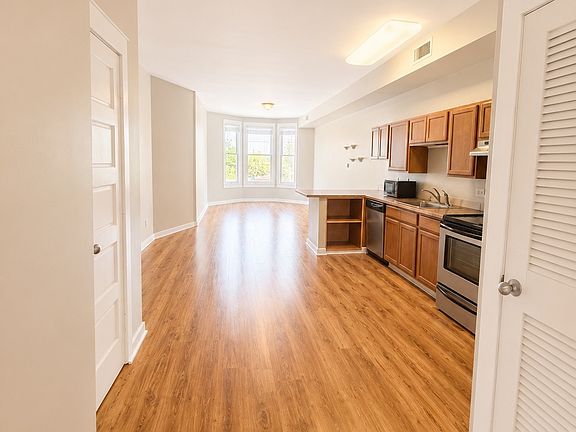 4th image of 227 W Riverside Ave APT 309