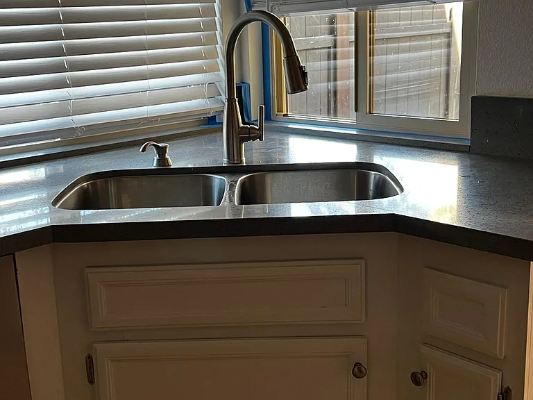 1380 E Washington Ave #40 — Photo 5
