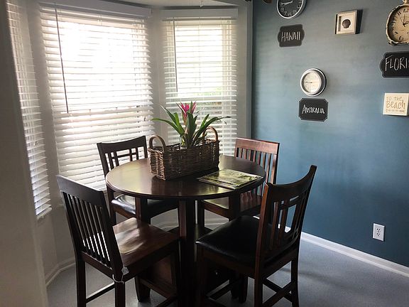 Bay Window Breakfast Nook