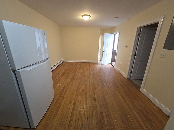 3rd image of 247 Washington St